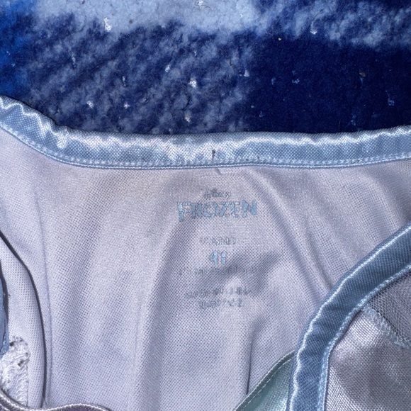 🐬2/$15- Disney Frozen Nightgown - White and Blue - Picture 3 of 3
